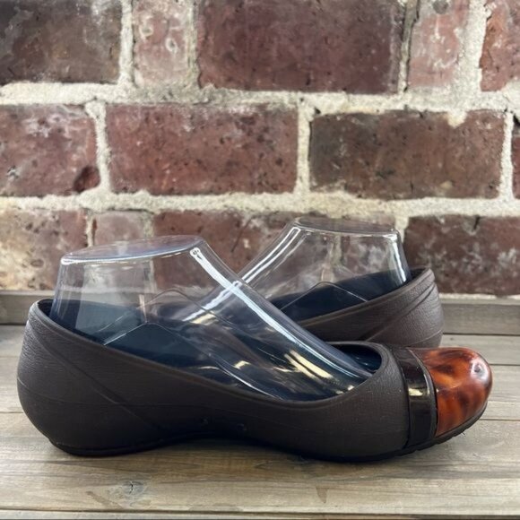 Crocs Cap Toe Tortoise Ballet Flats Brown Slip On Comfort Women's Size 7 - Picture 4 of 9